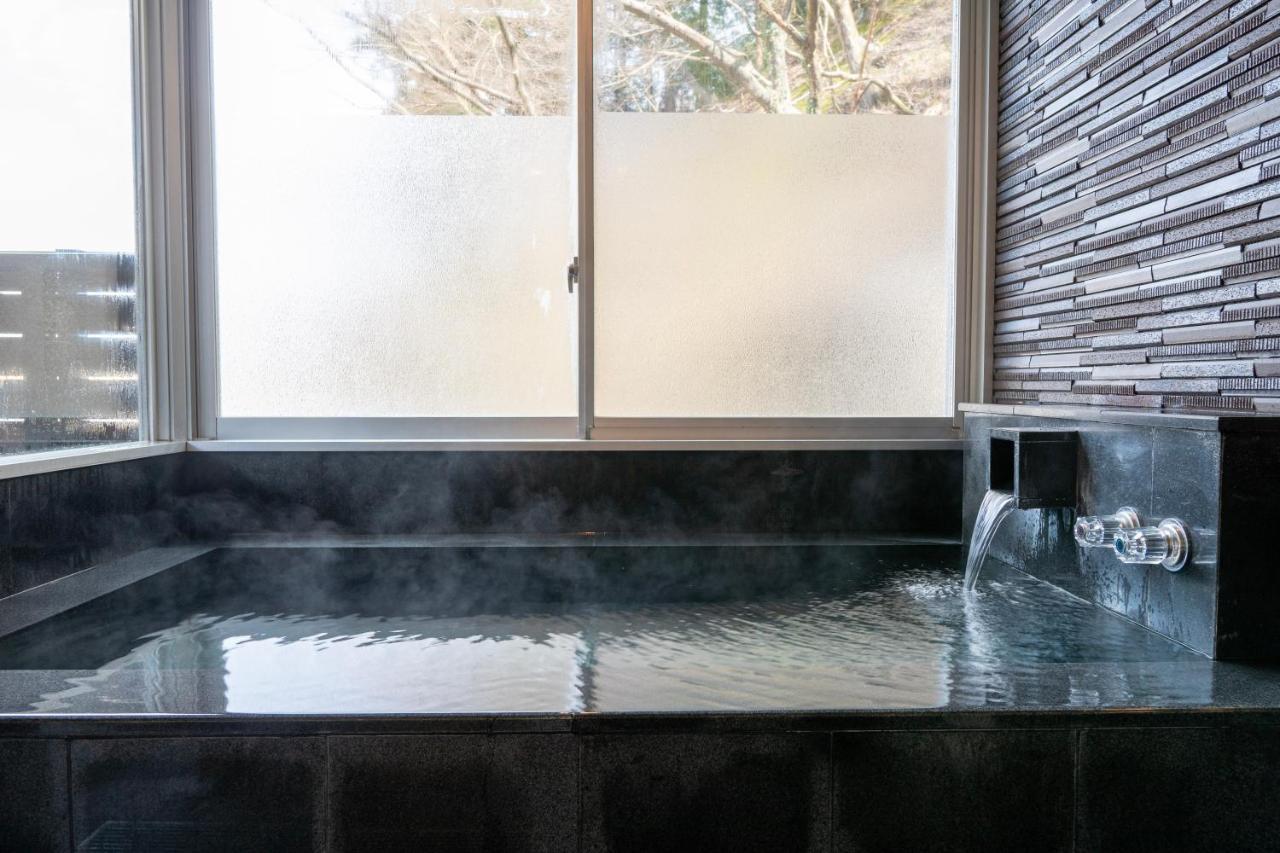 Yumori Onsen Hostel Fukushima  Exterior photo